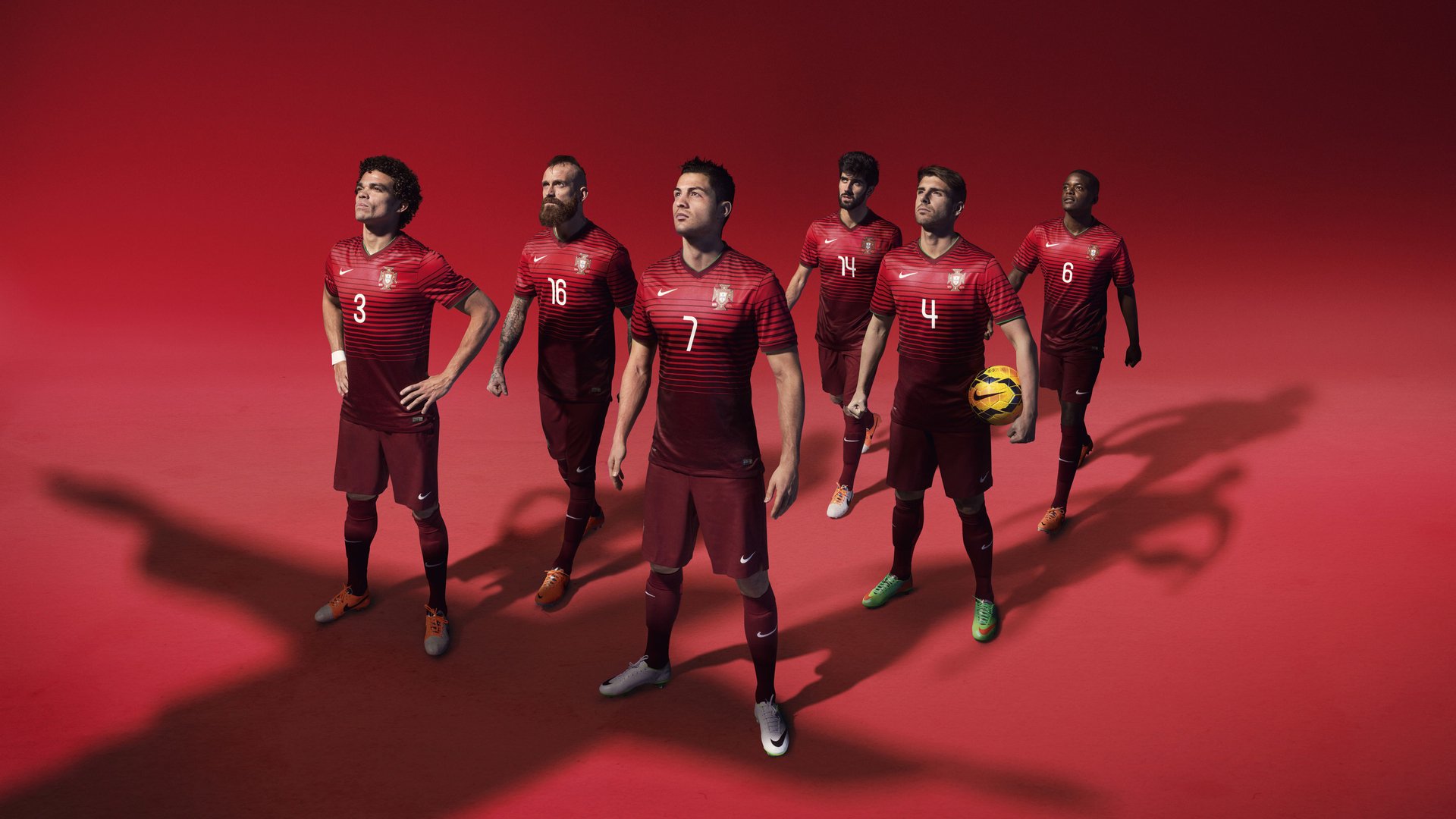 乐鱼（中国）体育官方网站-史上“最精彩”的团队配合瞬间，战术大展示！，团队搭配的黄金法则