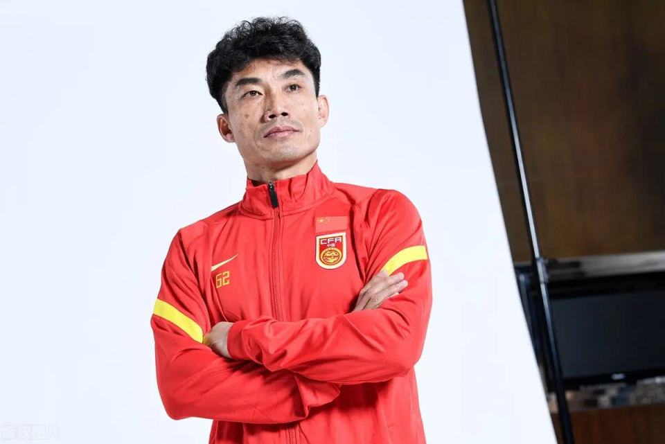 乐鱼体育:老将郑智：退役后转型教练，继续为中国足球做贡献的简单介绍